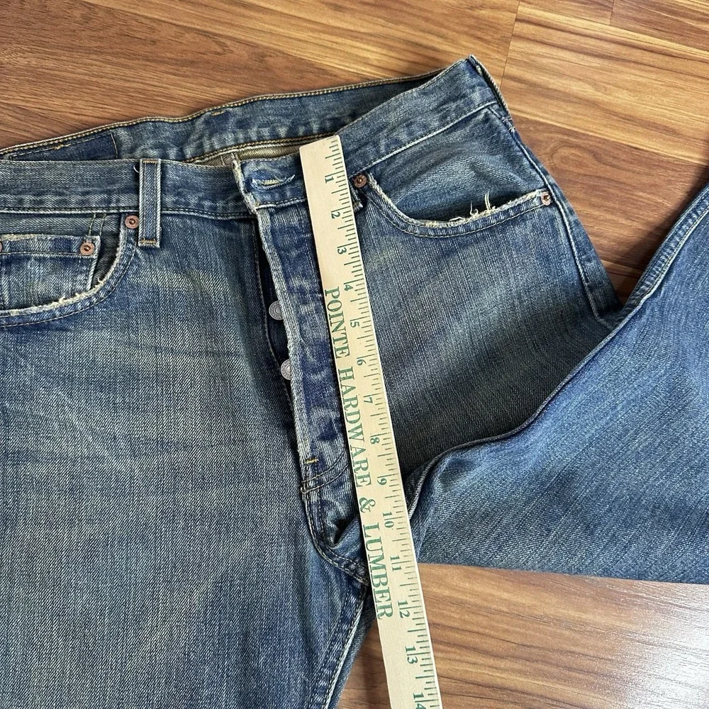 Vintage Y2K Levis 501 Jeans 30x32 Blue Dark Wash Button Fly Straight Leg USA